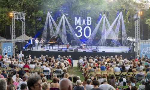 mab30