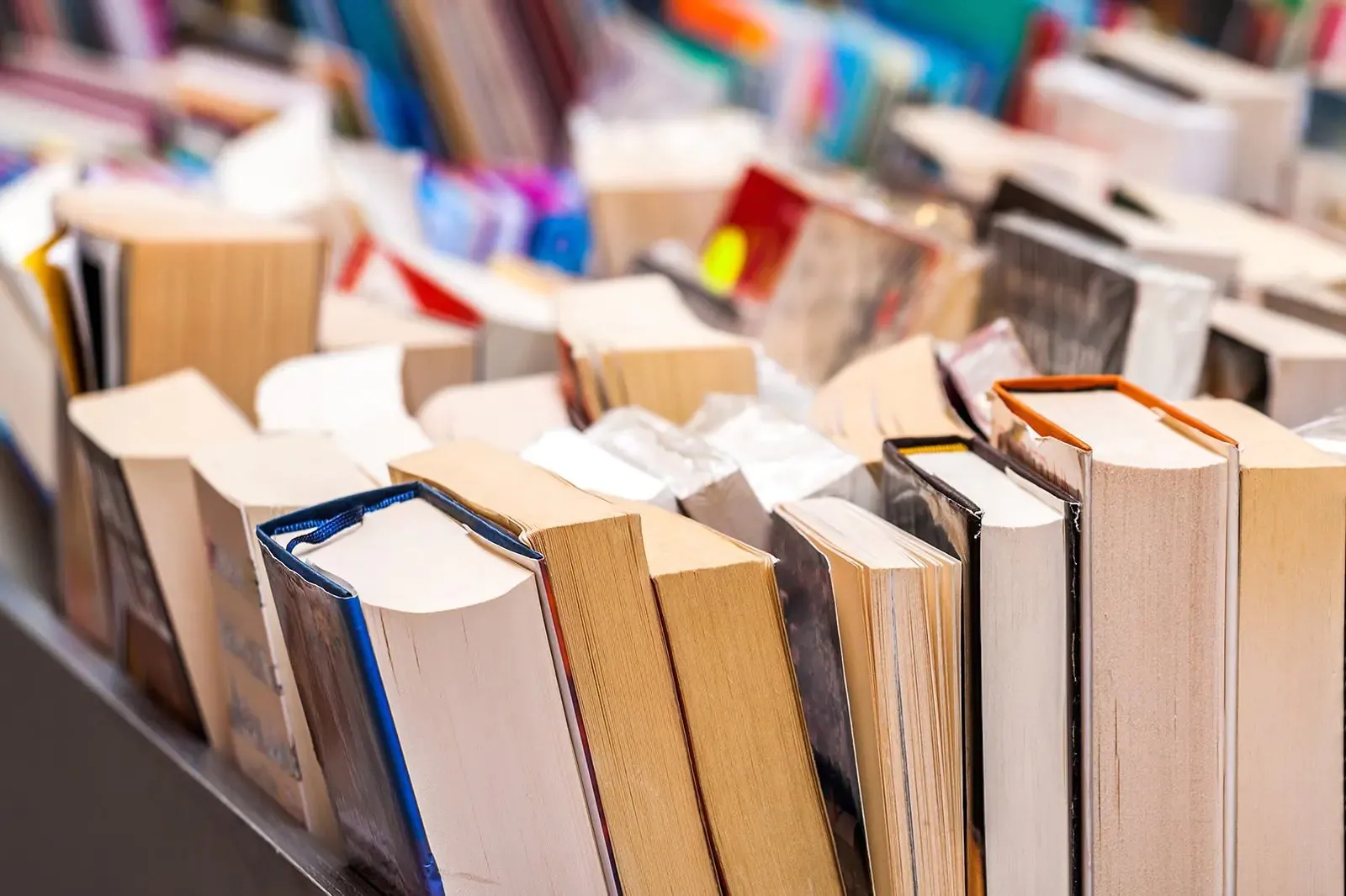 marché aux livres cours julien